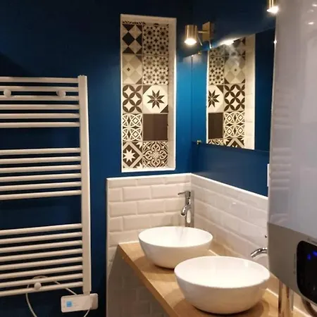 Apartment Hyper Centre - 2 Min Du Metro - 6 Personnes *